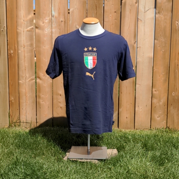 Puma Italia soccer t-shirt - Picture 1 of 4